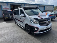 VAUXHALL VIVARO