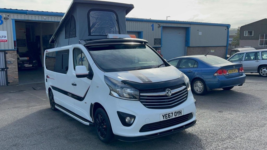 VAUXHALL VIVARO