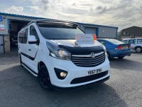 VAUXHALL VIVARO