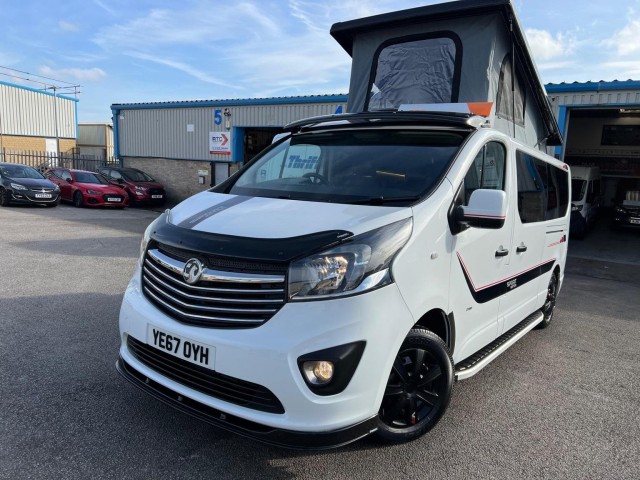 VAUXHALL VIVARO