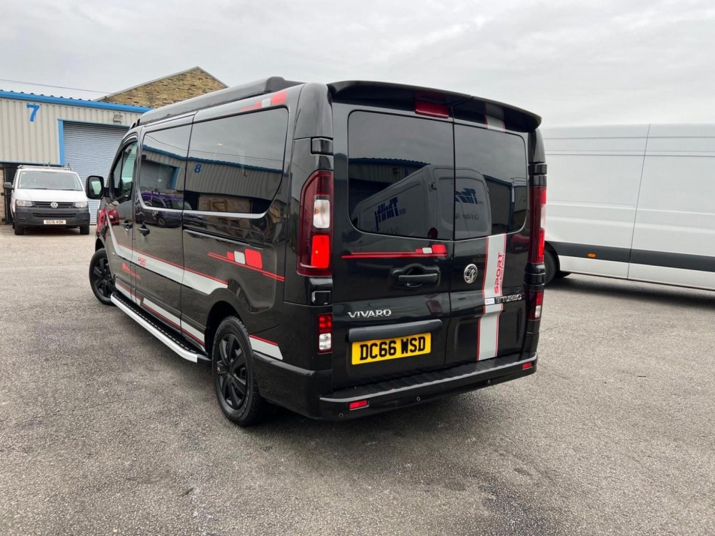 VAUXHALL VIVARO