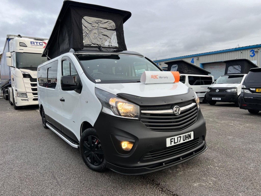 VAUXHALL VIVARO