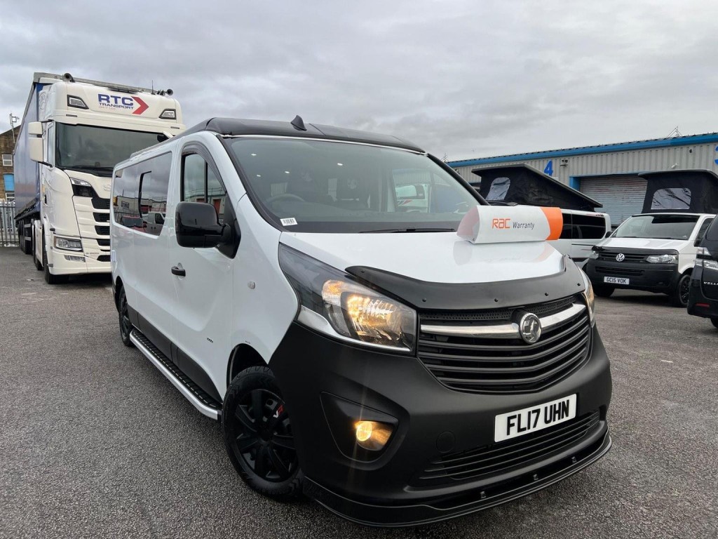 VAUXHALL VIVARO