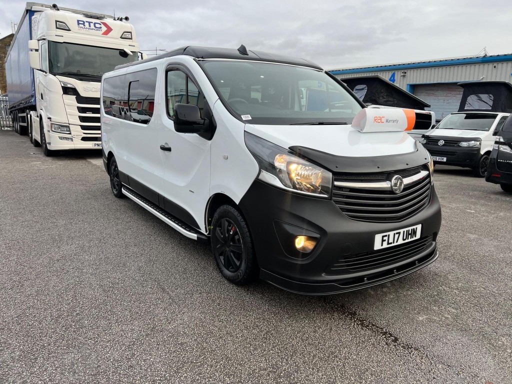 VAUXHALL VIVARO
