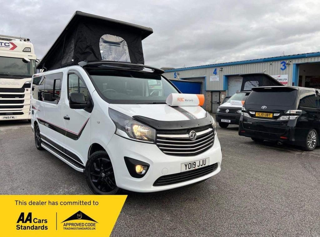 VAUXHALL VIVARO
