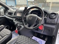 VAUXHALL VIVARO
