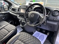 VAUXHALL VIVARO