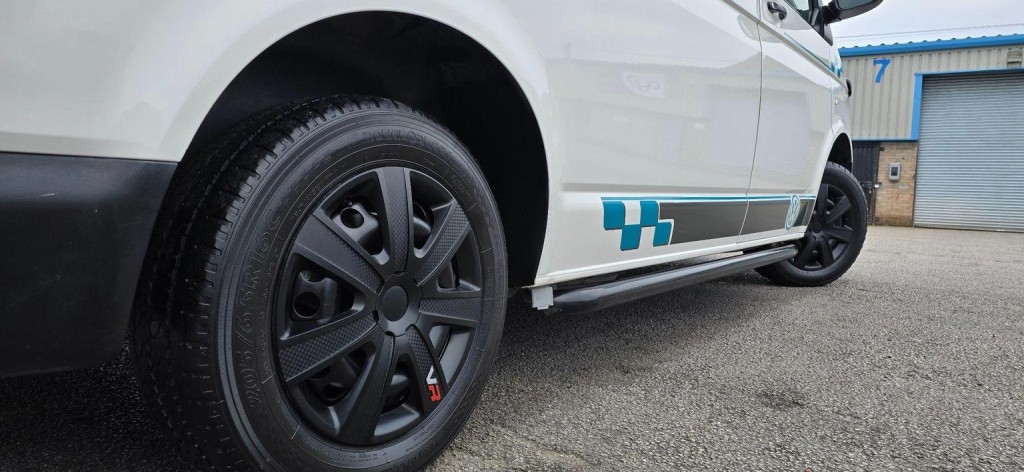 VOLKSWAGEN TRANSPORTER