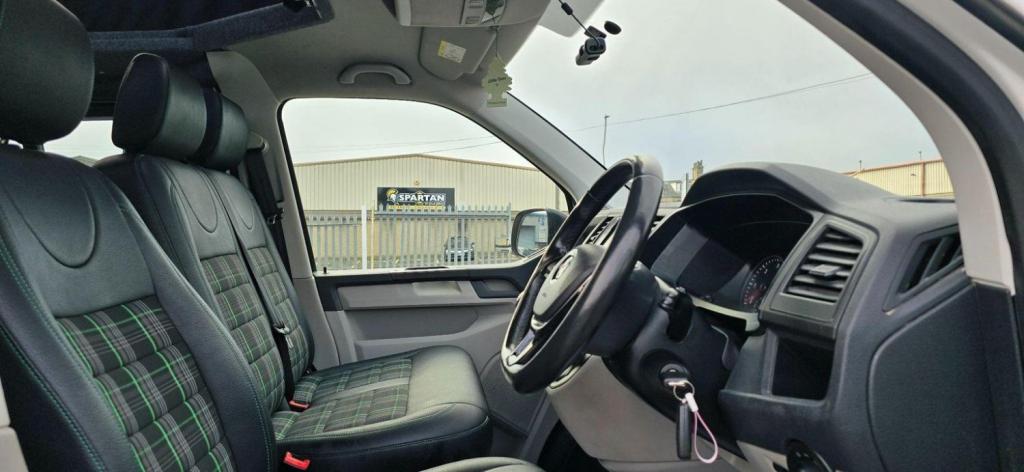 VOLKSWAGEN TRANSPORTER