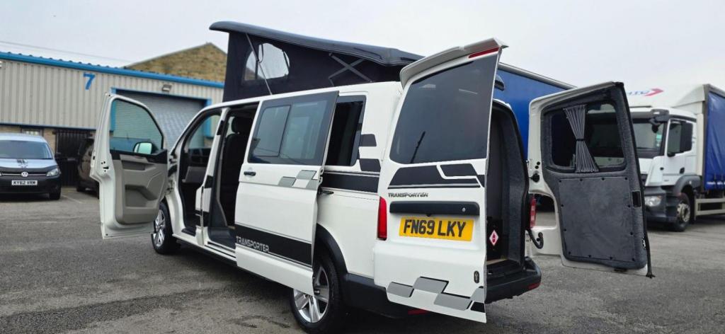 VOLKSWAGEN TRANSPORTER