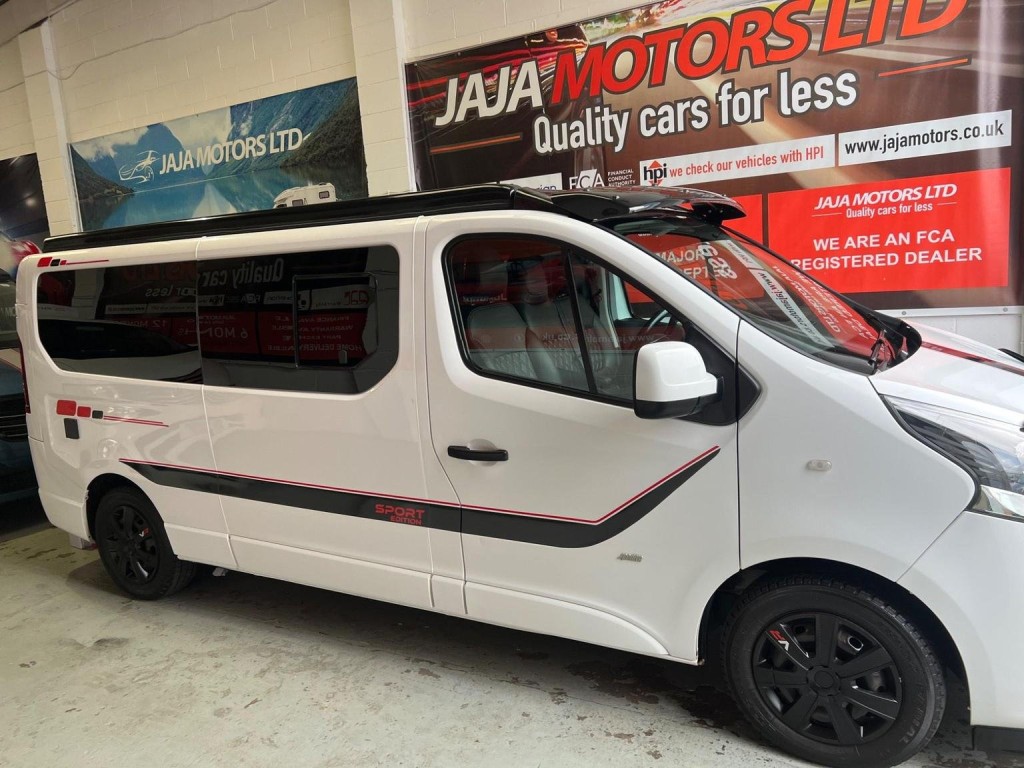 VAUXHALL VIVARO