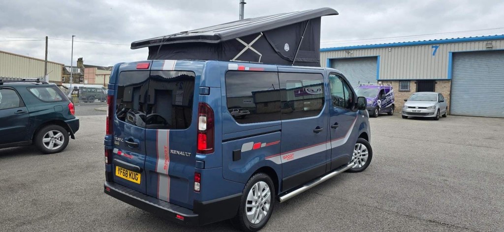RENAULT TRAFIC