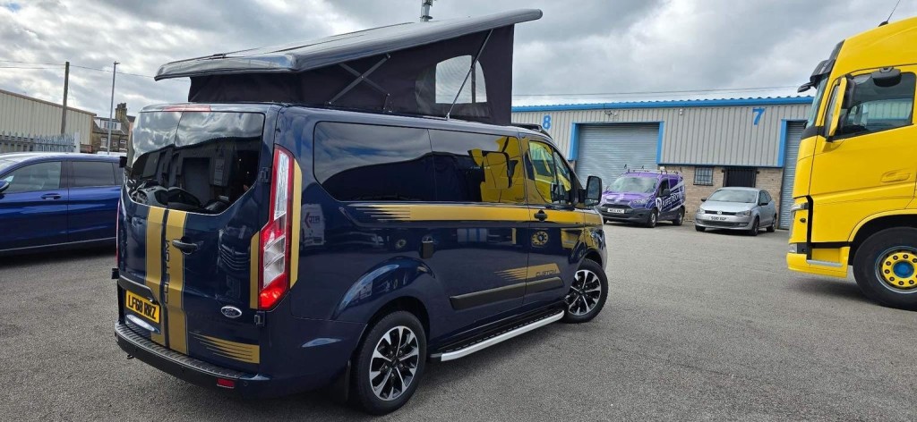 FORD TRANSIT CUSTOM