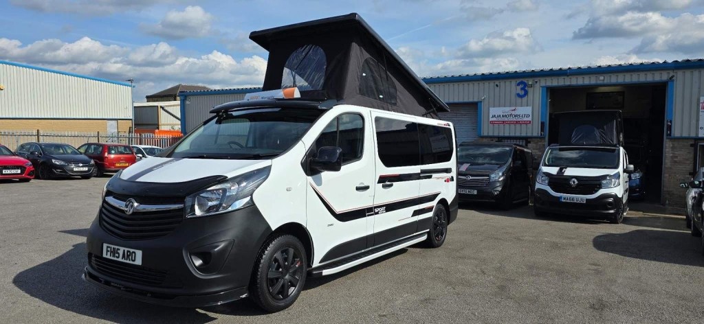 VAUXHALL VIVARO