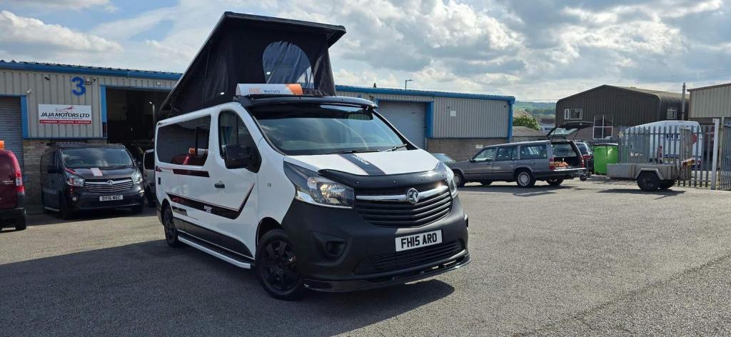 VAUXHALL VIVARO