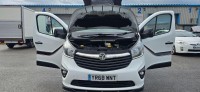 VAUXHALL VIVARO