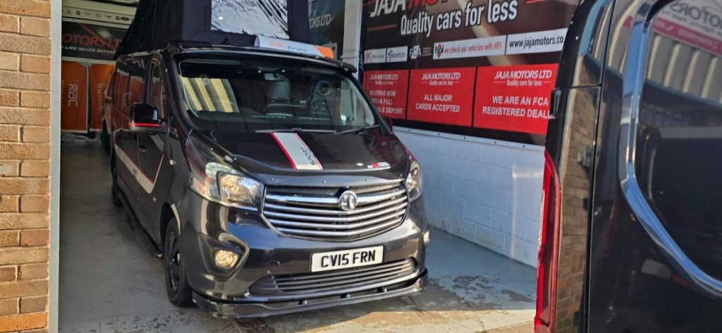 VAUXHALL VIVARO