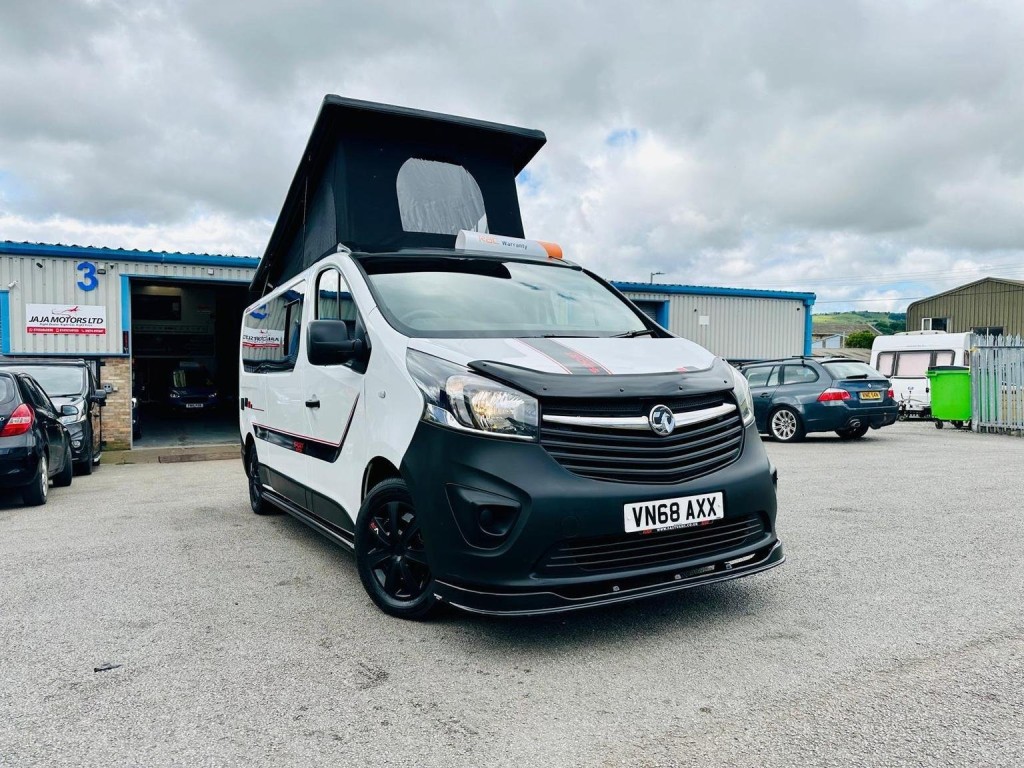 VAUXHALL VIVARO