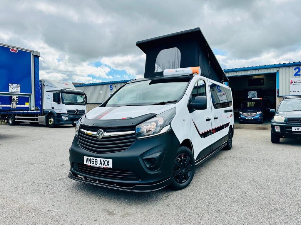 VAUXHALL VIVARO
