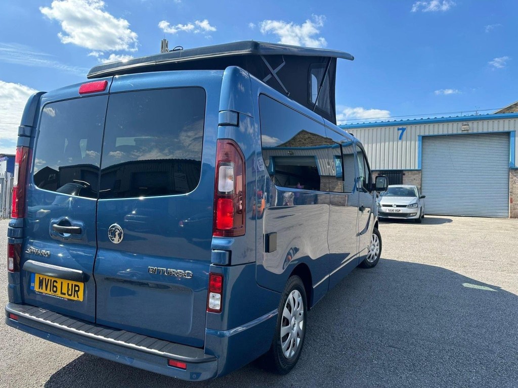 VAUXHALL VIVARO