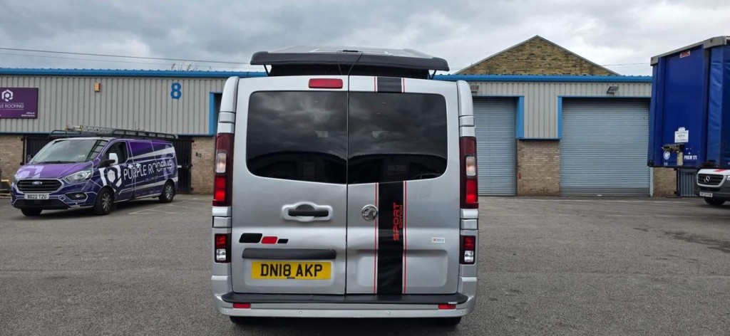 VAUXHALL VIVARO