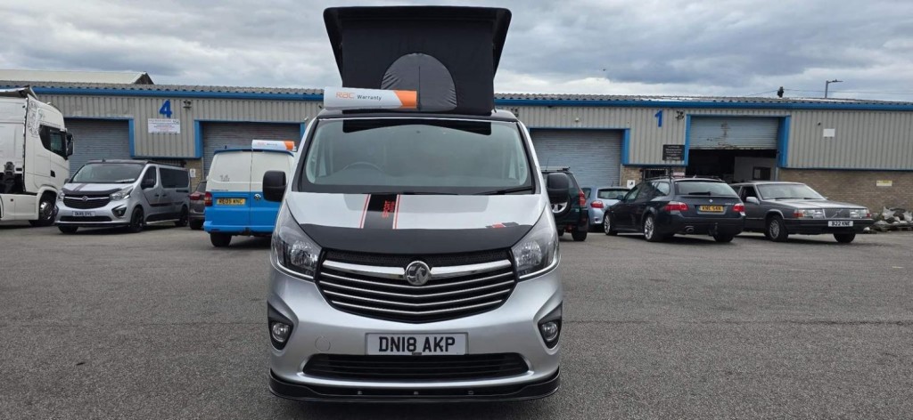 VAUXHALL VIVARO