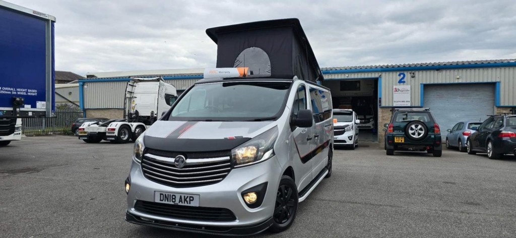 VAUXHALL VIVARO