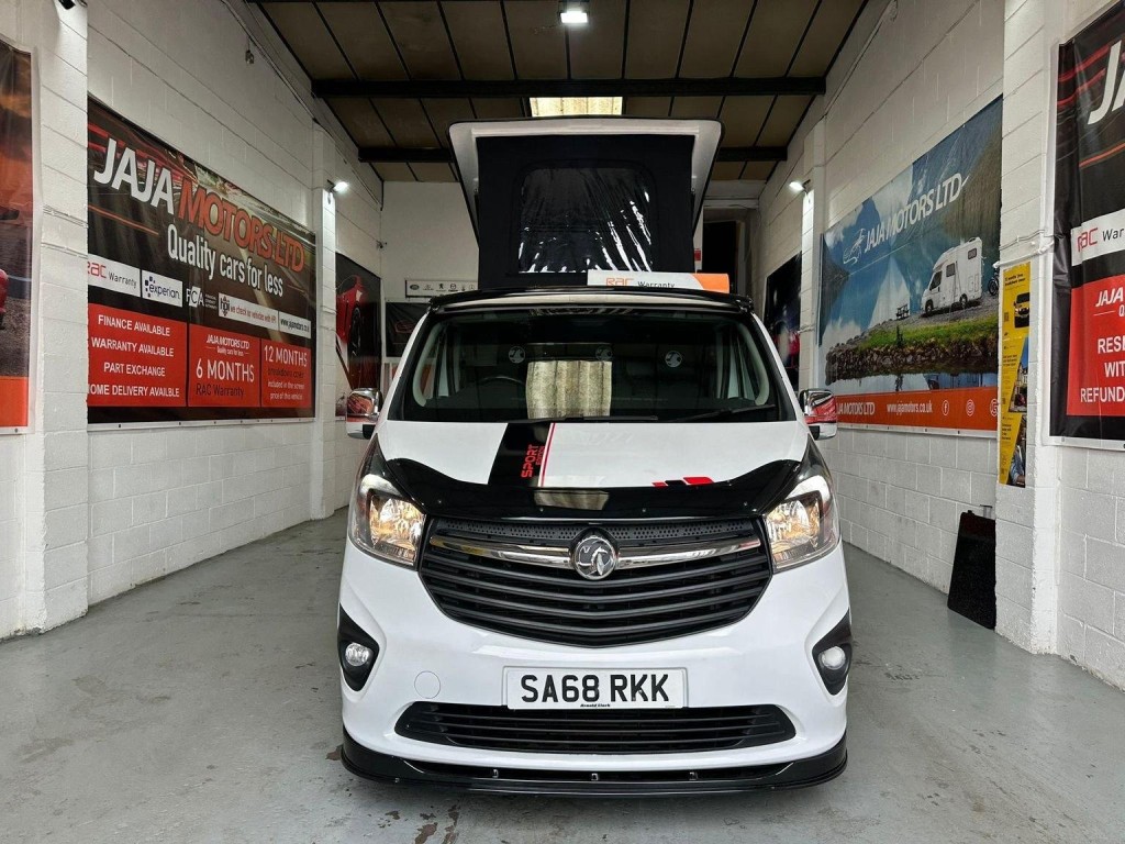 VAUXHALL VIVARO