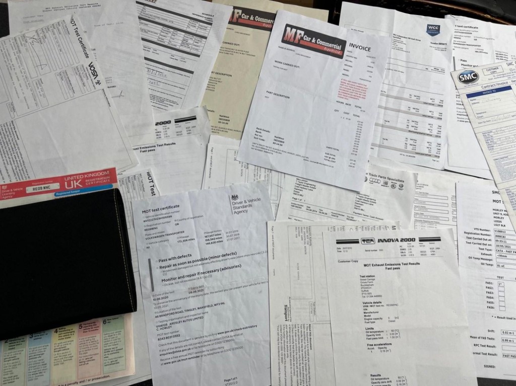 VOLKSWAGEN TRANSPORTER