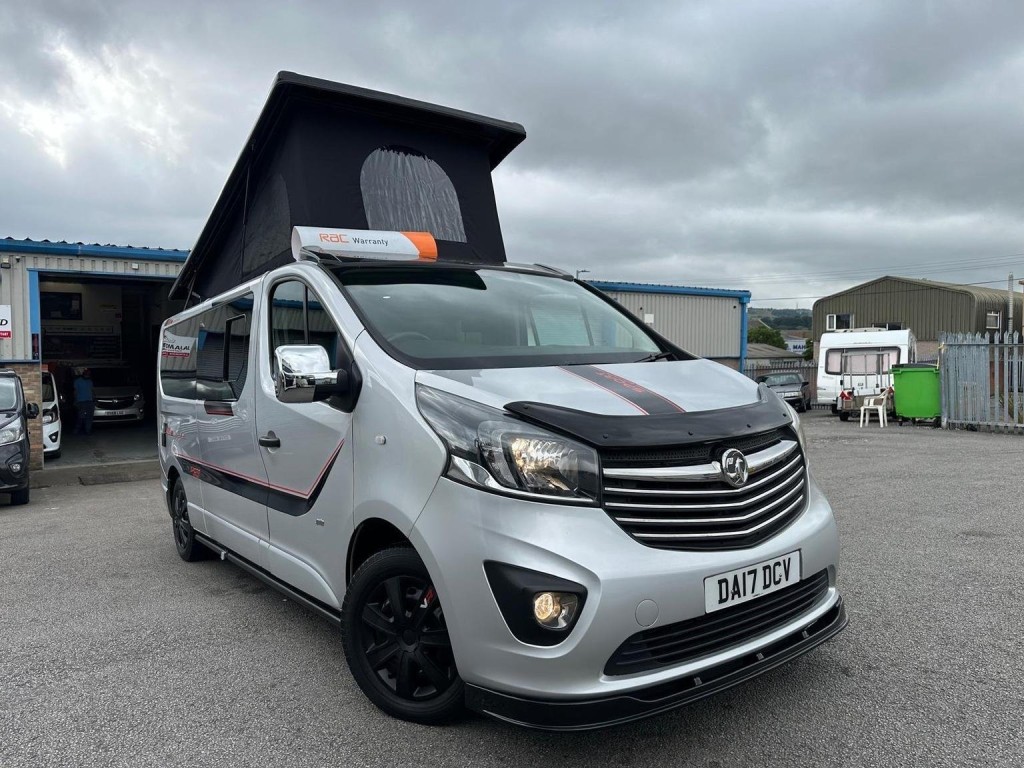 VAUXHALL VIVARO
