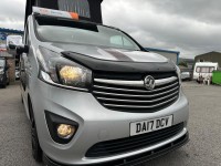 VAUXHALL VIVARO