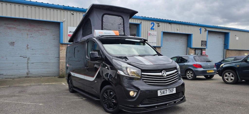 VAUXHALL VIVARO