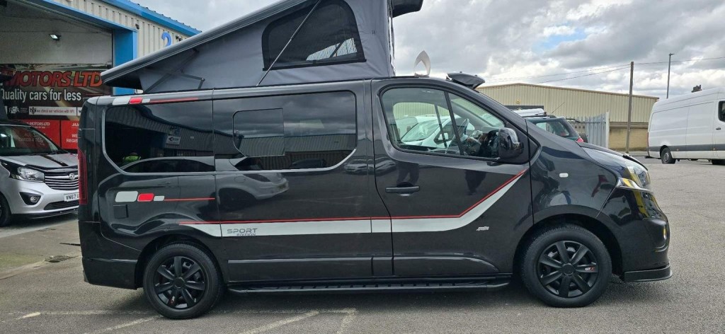 VAUXHALL VIVARO