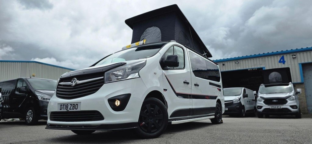 VAUXHALL VIVARO