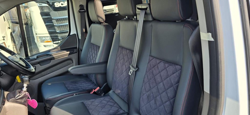 FORD TRANSIT CUSTOM
