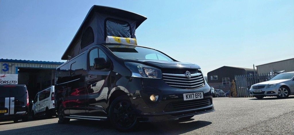 VAUXHALL VIVARO