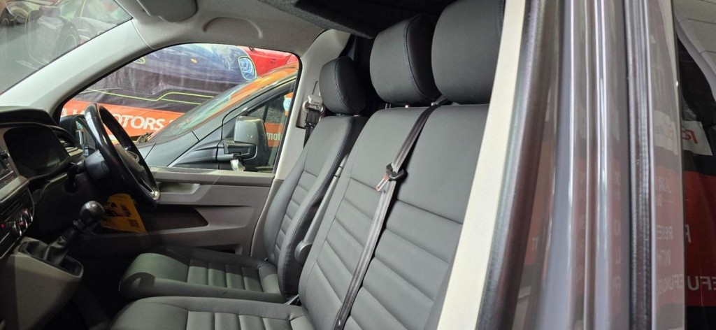 VOLKSWAGEN TRANSPORTER