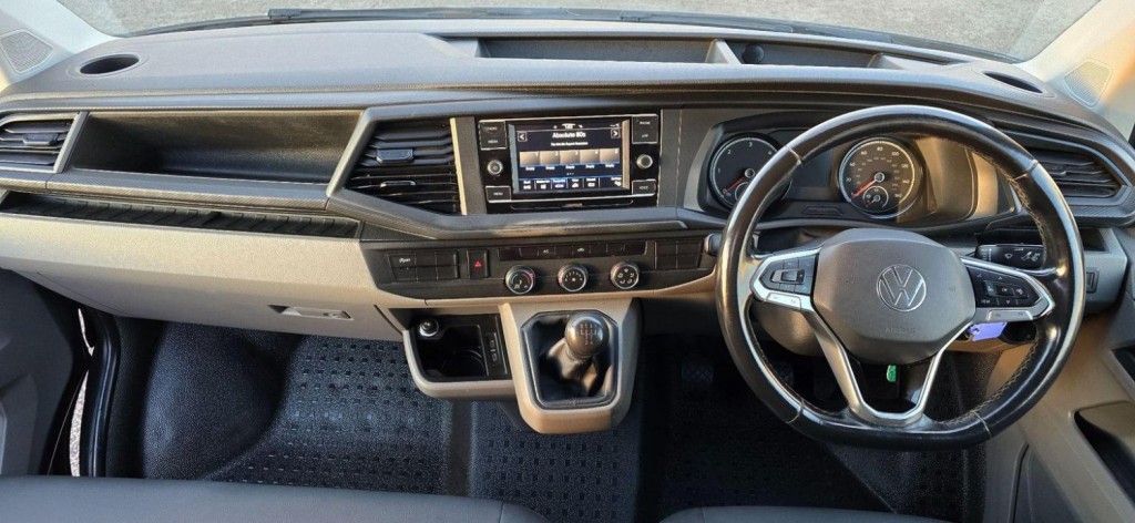 VOLKSWAGEN TRANSPORTER