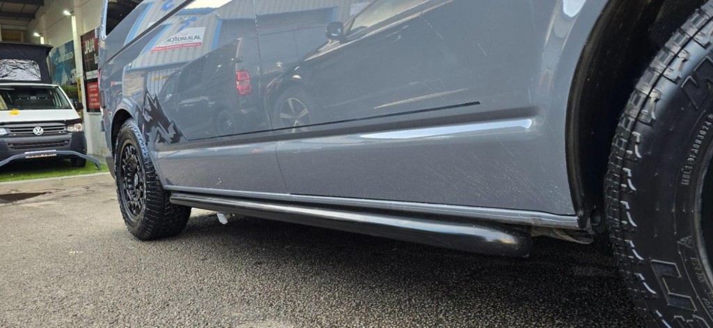 VOLKSWAGEN TRANSPORTER