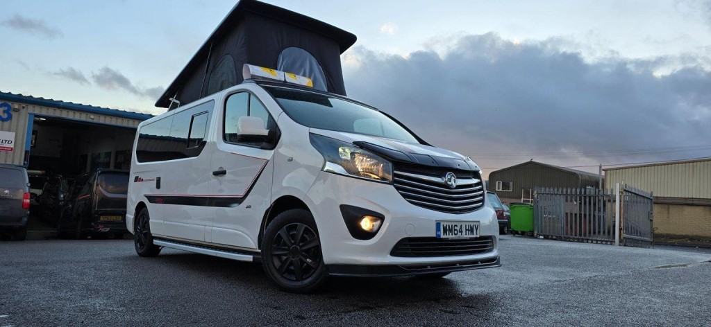 VAUXHALL VIVARO