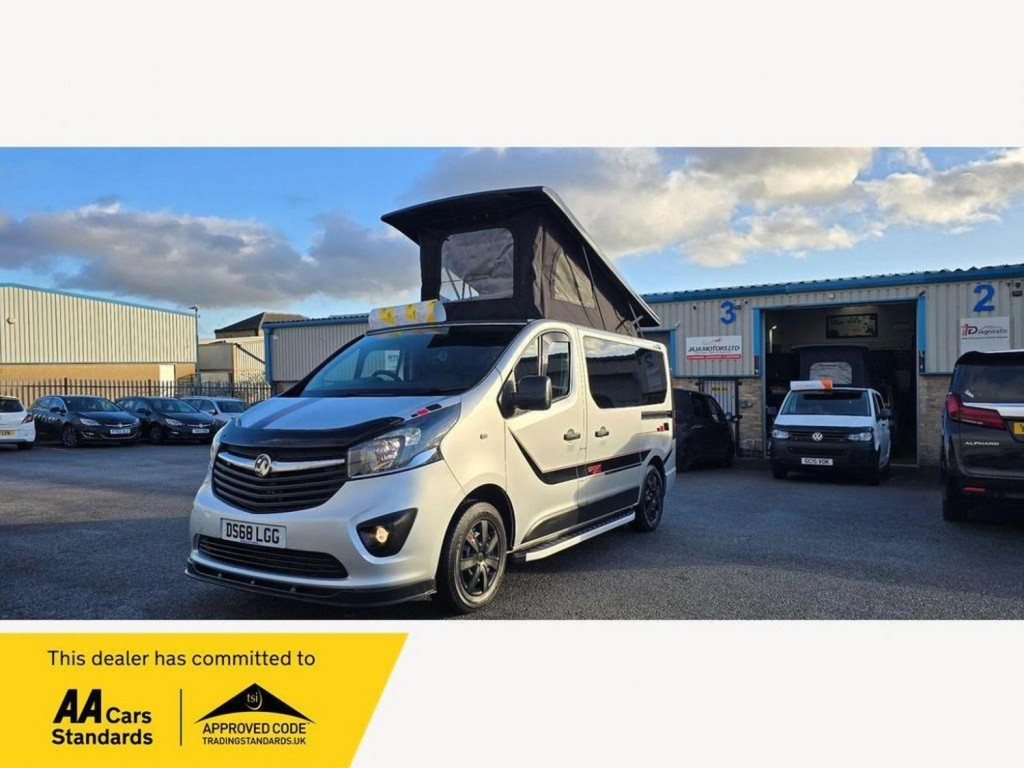 VAUXHALL VIVARO