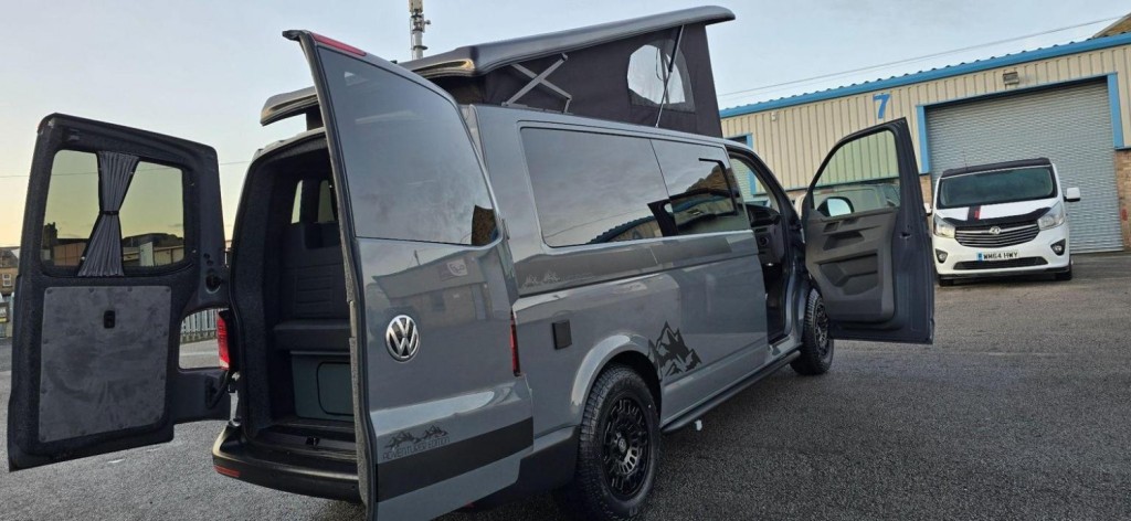 VOLKSWAGEN TRANSPORTER