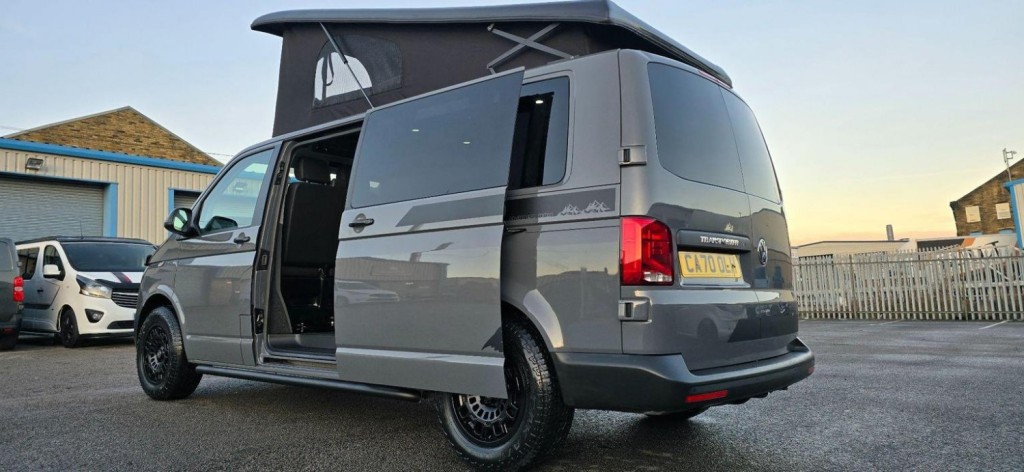 VOLKSWAGEN TRANSPORTER