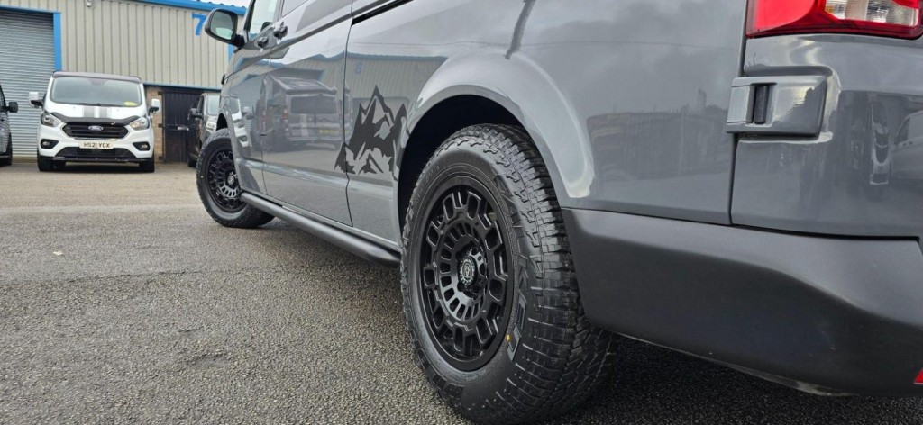 VOLKSWAGEN TRANSPORTER