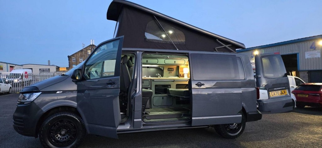 VOLKSWAGEN TRANSPORTER