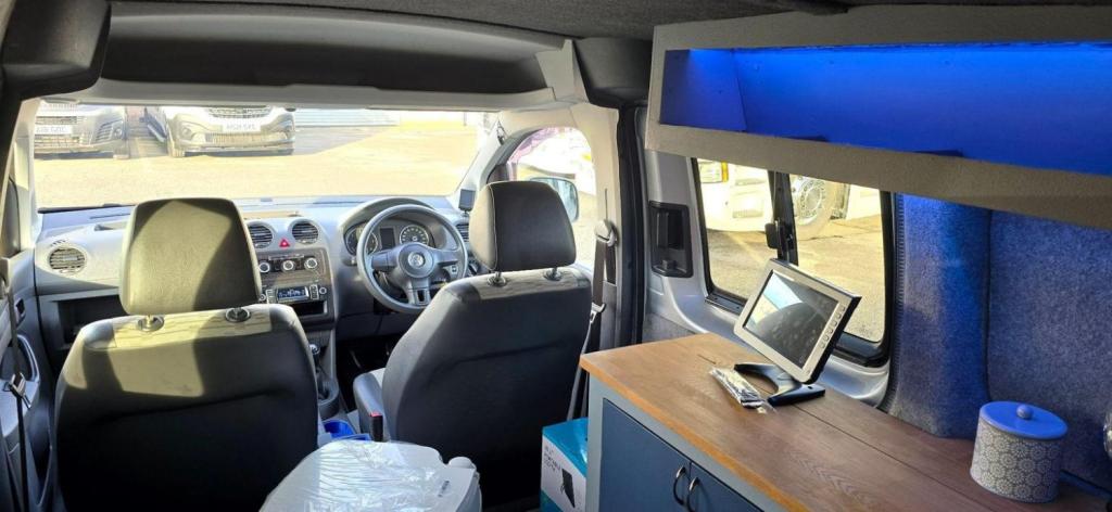 VOLKSWAGEN CADDY MAXI