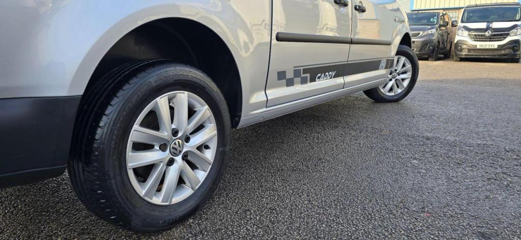 VOLKSWAGEN CADDY MAXI