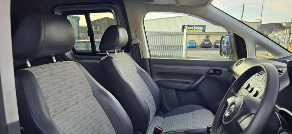 VOLKSWAGEN CADDY MAXI