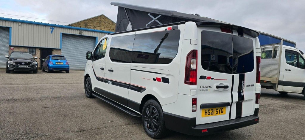 RENAULT TRAFIC