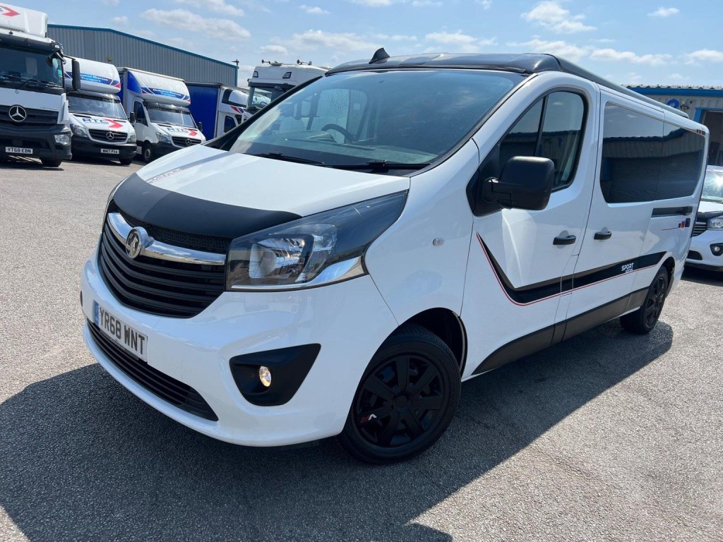 VAUXHALL VIVARO